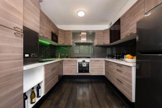 The Baseline Stay - 8