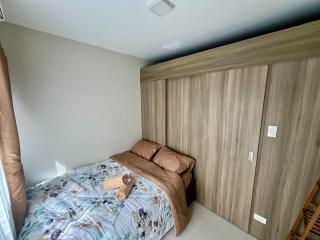 Studio with Balcony, TV Netflix near Shaw MRT Station - 5
