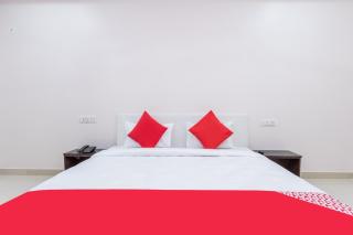 Hotel O Ujjain Engineering College Formerly Ghunghat Garden - 1