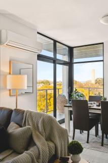 City Views, Beaufort St, 120sqm, Multiple Beds - 2