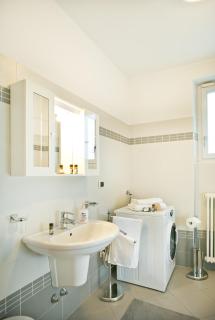 Relax at the Lake-Boat-Free WiFi and Parking - 9