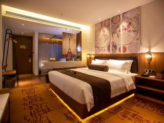 James Joyce Coffetel· Wuhan Wangjiawan Taojialing Metro Station - 9