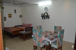 Heaven Homes 2Double Beds Lift Parking Kitchen in Tapovan - 1