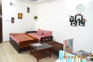 Heaven Homes 2Double Beds Lift Parking Kitchen in Tapovan - 5