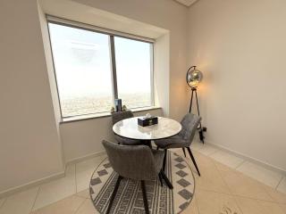 Trinity Holiday Homes - Sheikh Zayed Road Right Next to Financial Center Metro Station Exit 1 - 5