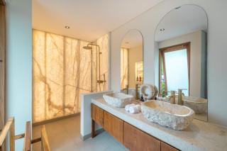 Villa Pande - 3BR with Lagoon Pool & Sauna Retreat - 1