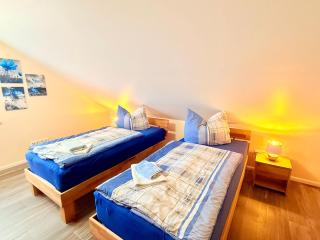 Ruheoase Sachsenbrunn Hochwertig sanierte Ferienapartments am Werratalradweg - 1