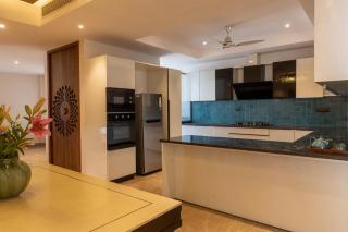 Ultra Luxury 4 BHK Apartment 1 km to DLF Golf - 1