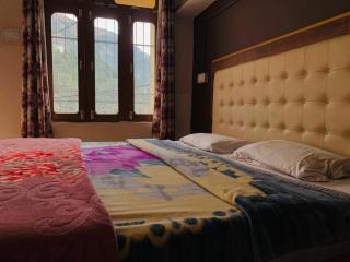 Ramesh Guest House - 4