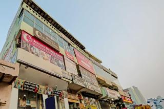 SPOT ON Royal Residency - 1