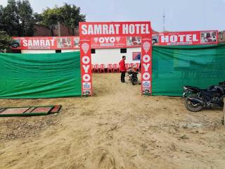 SPOT ON Samrat Hotel - 4