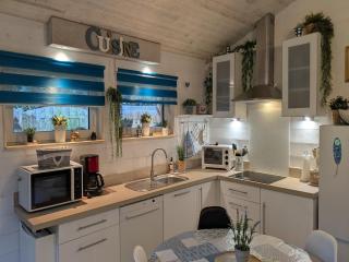 Nice chalet by the woods in Saint-Léger - 1