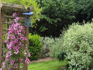 Nice chalet by the woods in Saint-Léger - 1