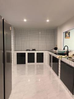 ชรินพูลวิลล่าบางแสน Bloom Villa Bangsaen Jarin Street - 7