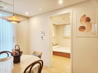 Danjung Stay #SeoulAccommodation #Familyof4 #WithBaby #K-pop #Hongdae #Gyeongbokgung #EungamStation - 5