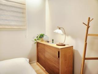 Danjung Stay #SeoulAccommodation #Familyof4 #WithBaby #K-pop #Hongdae #Gyeongbokgung #EungamStation - 1