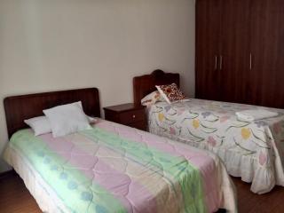 Panoramic view of Quito's north side - 9