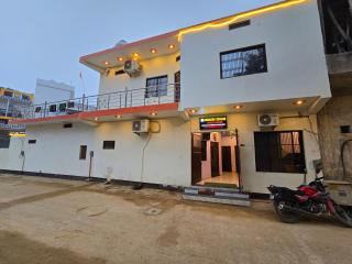 Avadh Dham Guest House - 7