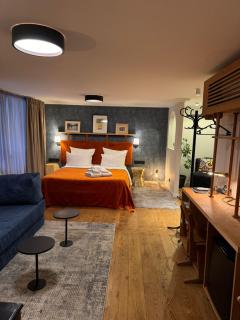 Zorba&Bond Boutique Hotel - 4