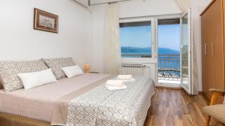 Apartman Vesna beachfront by Villas Guide - 6