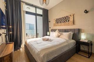 Stylish 1BR Al Maryah - 10 Minutes Walk to NYE Fireworks - 1