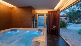 Beautiful Villa Sveta Anna with jacuzzi in Tinjan - 8