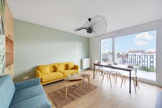 3bdr-4P family flat on the outskirts of Paris - 0