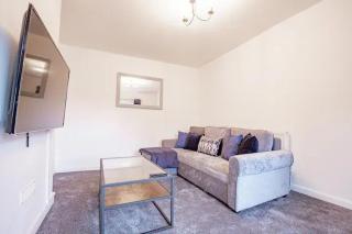 Chestnut Walk - 3 Bedrooms - 4