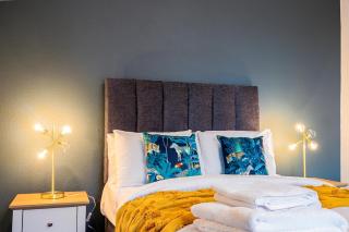 Compton House - 3 bedrooms - 9