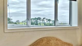 2-bedroom apartment in St Heliers with backyard - 7