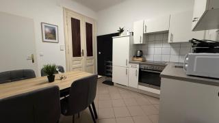 Cozy Apartments in Central Location with Free Parking on Availability - 7