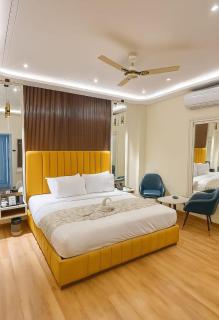 The Benchmark Residences - 5