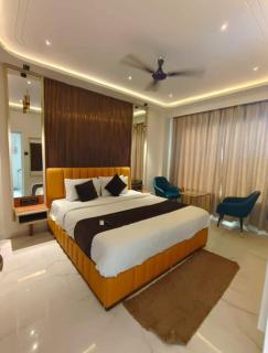 The Benchmark Residences - 4