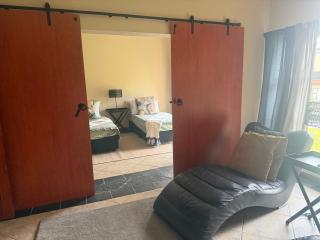 The Country Hole Haven - 5