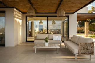 Villa Leone Luxury Living with Sea Views and Pool - 7