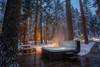 The Tallac Lodge Hot Tub Walk 2 Beach - 7