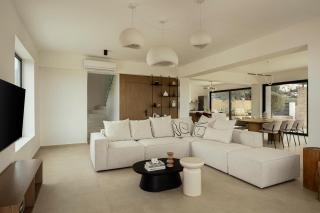 Villa Leone Luxury Living with Sea Views and Pool - 5