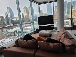 Breath-Taking-View-5 Guest DTskyline-18th Floor - 2