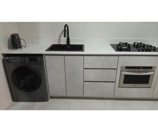 Deluxe Beachfront Apartment - 1