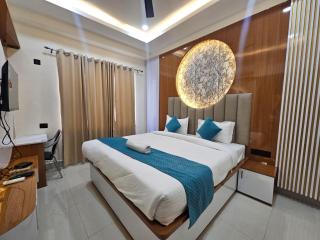 Hotel Sai Paradise - 8