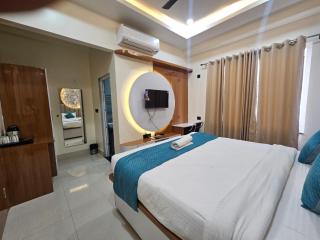 Hotel Sai Paradise - 2