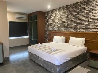 The Little Outlook - 8