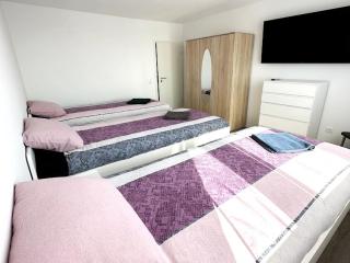 Apartments with Balcony in Krefeld - 5