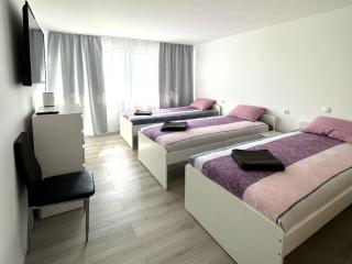 Apartments with Balcony in Krefeld - 4