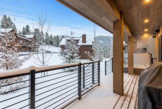 Big Sky Haven Hot Tub plus Fireplace plus Views - 7