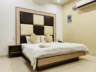 Hotel November 1 Min from Zirakpur bus stand - 8