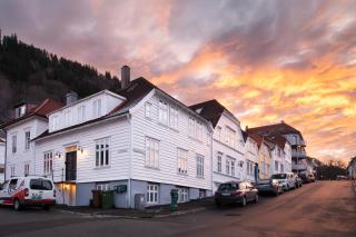 Bright & Stylish Apartment in City Center - 4