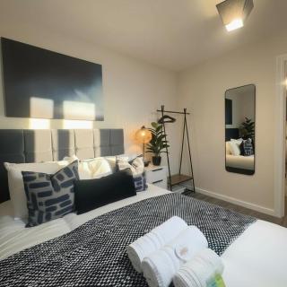 3 Bed City Stay - Easy Walk to Cardiff Central - 1