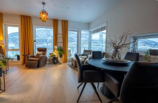 By the Sea and Mountains - 7