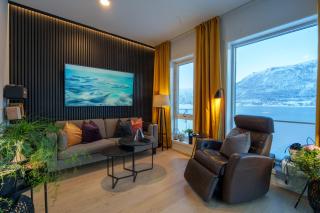 By the Sea and Mountains - 3